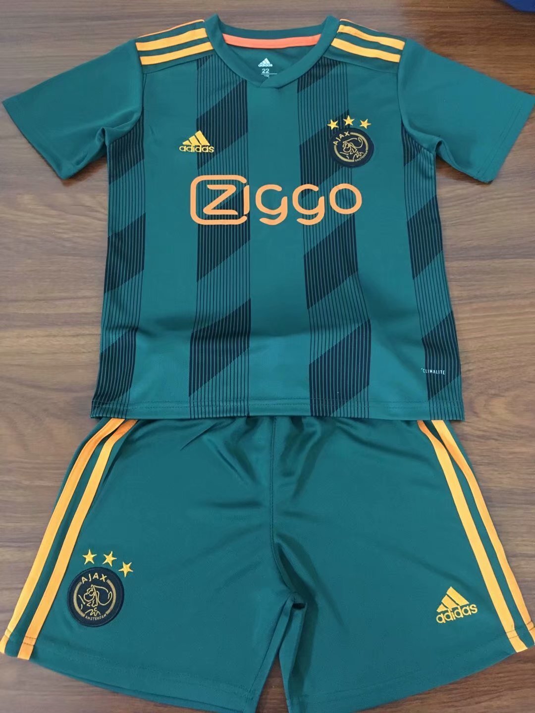 Ajax Green kids 19-20 soccer kits Soccer Jersey sports jersey product view 1