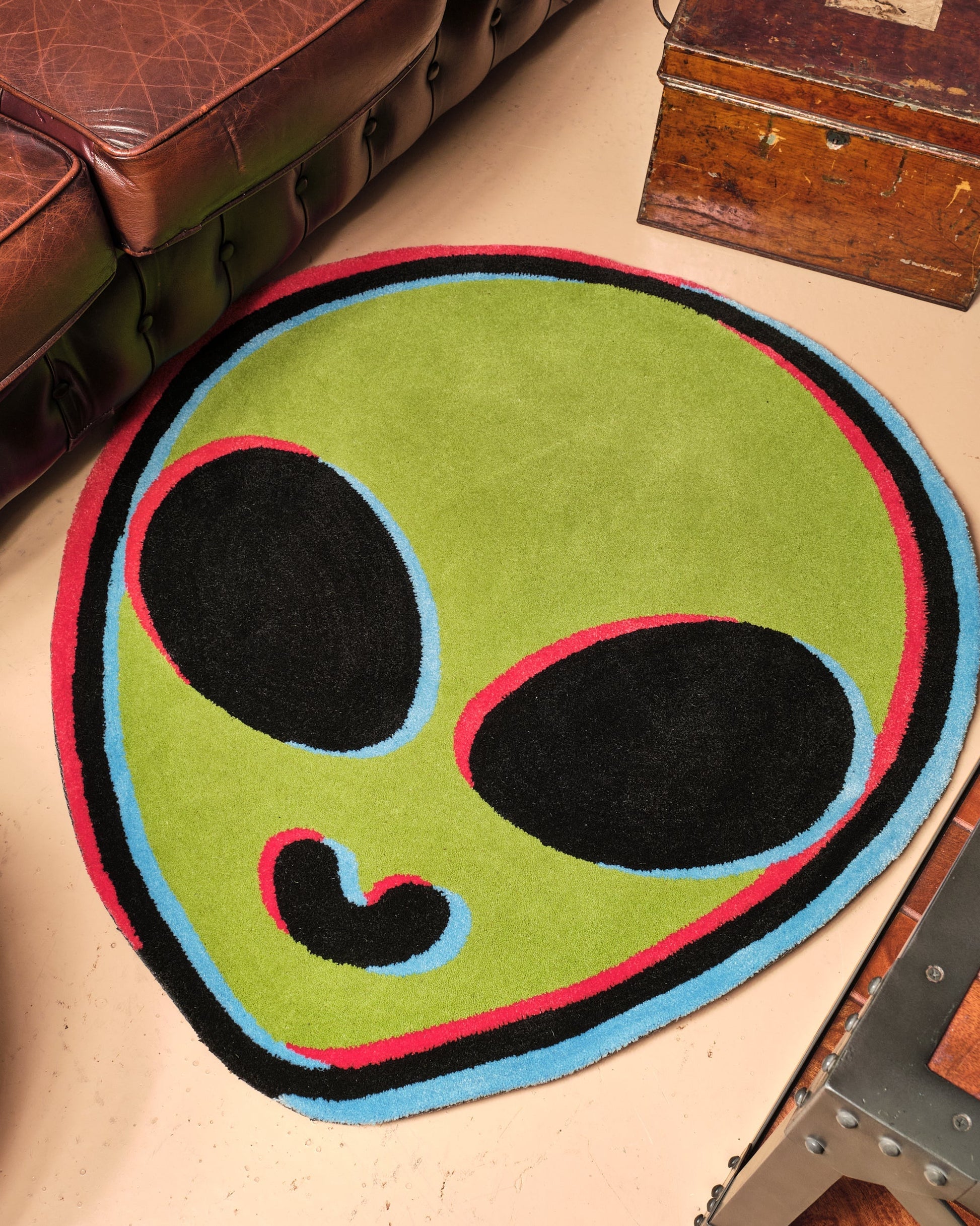 Alien Head Rug Unisex T-shirt, Sweatshirt, Hoodie, Long Sleeve Tee - T-Shirt, Sweatshirt, Hoodie