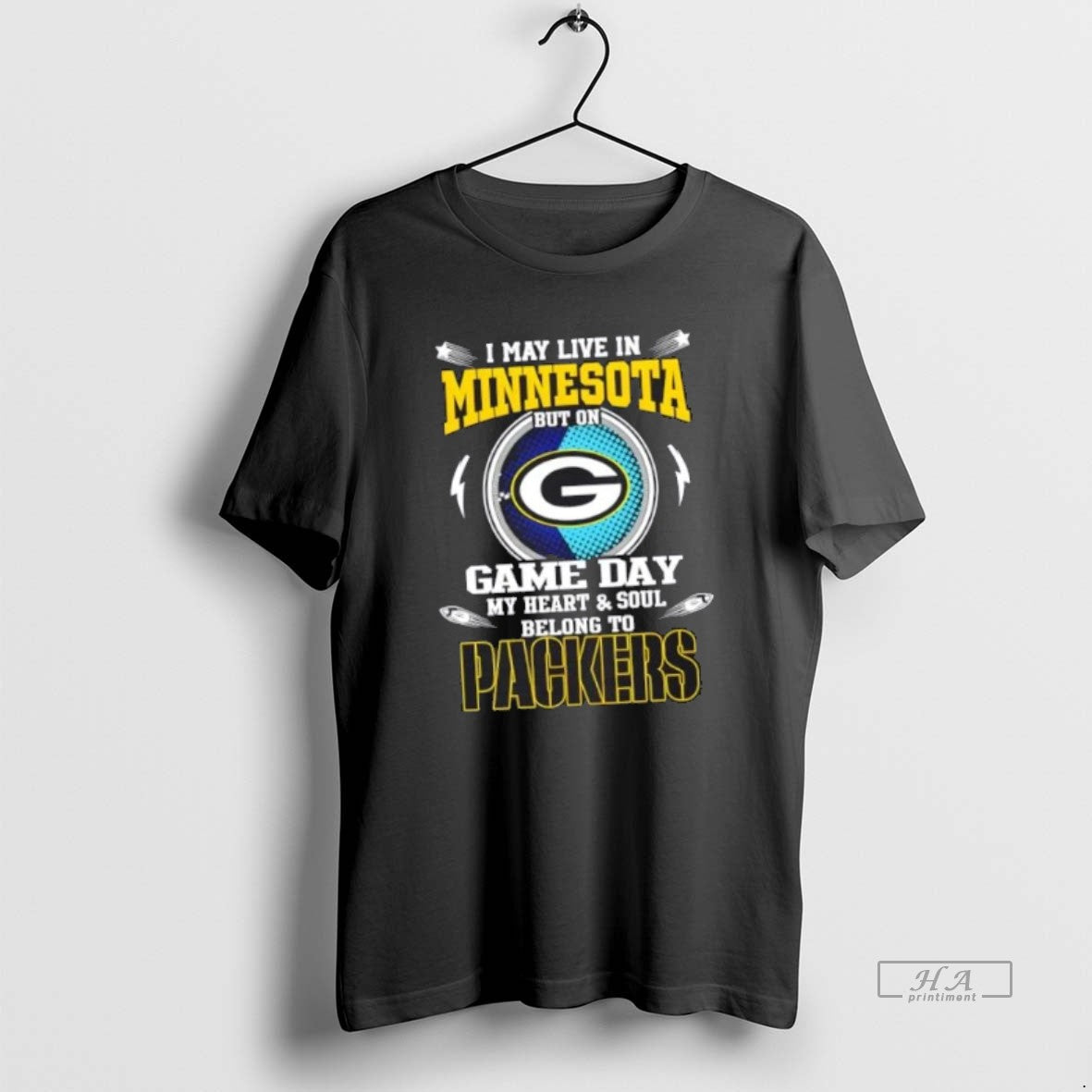 Best Trendy I May Live In Minnesota But On Game Day My Heart And Soul Unisex T-shirt, Sweatshirt, Hoodie, Long Sleeve Tee - T-Shirt, Sweatshirt, Hoodie