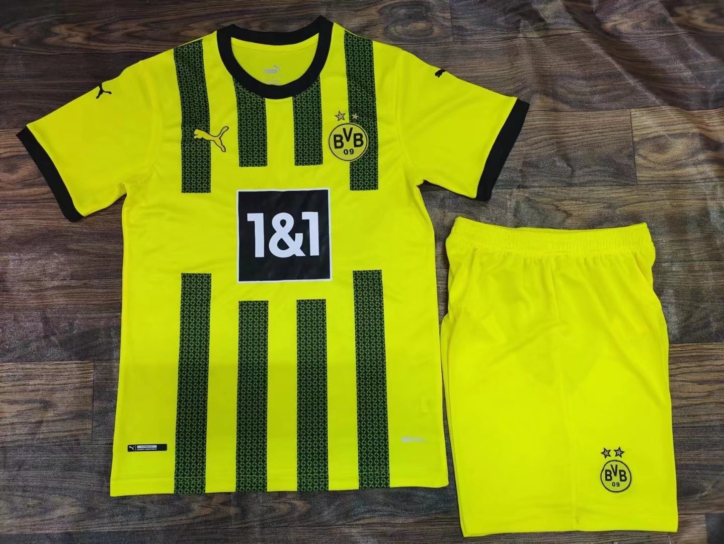 Borussia Dortmund 22-231 Style 2 Soccer Jersey sports jersey product view 1