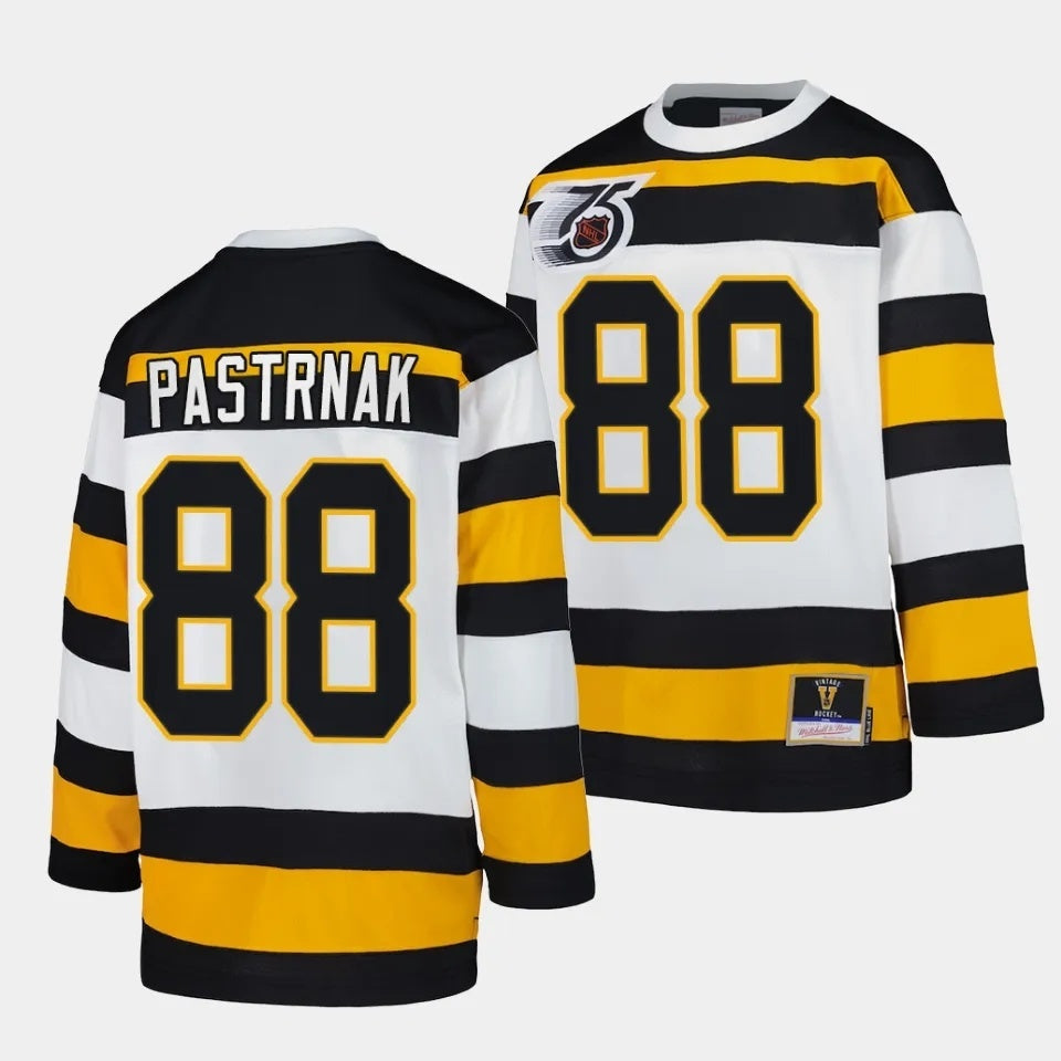 Boston Bruins #88 David Pastrnak White 1991 Throwback Jersey Mitchell Ness Hockey Jersey hockey jersey product view 1
