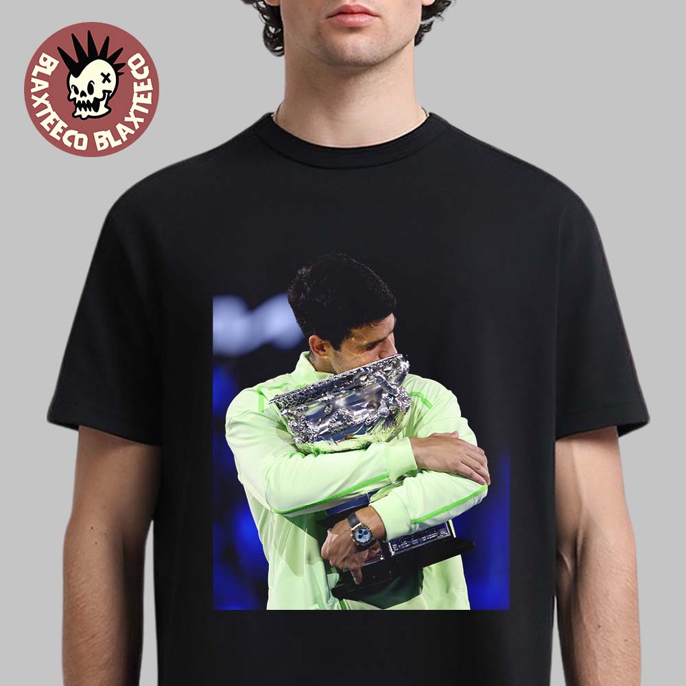 Carlos Alcaraz 2026 Australia Open Champion Holding Trophy Photo T-Shirt Unisex T-shirt, Sweatshirt, Hoodie, Long Sleeve Tee - T-Shirt, Sweatshirt, Hoodie