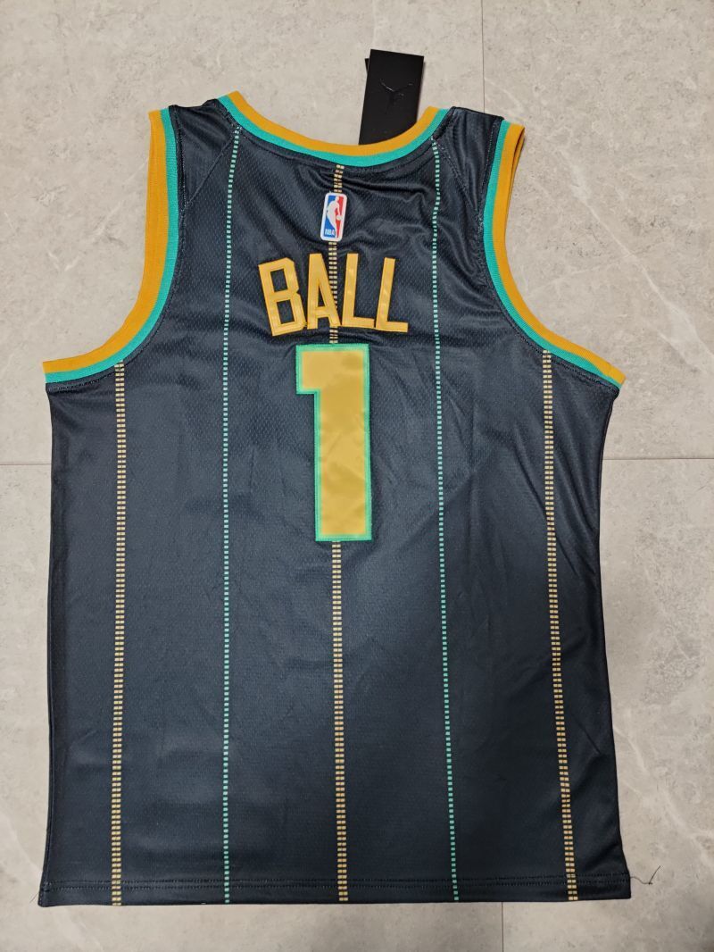 Charlotte Hornets #1 LaMelo Ball 22-23 Season nba Pelicans Team 1# Black Jersey Basketball Jersey basketball jersey product view 1