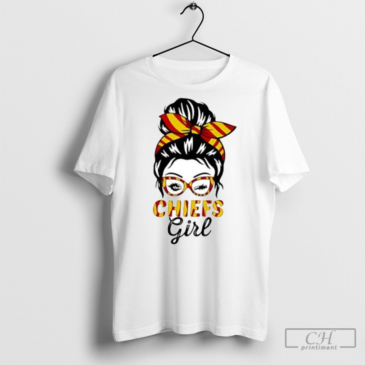Chiefs Girl Winking Eye Messy Bun Leopard Print Football Shirt Unisex T-shirt, Sweatshirt, Hoodie, Long Sleeve Tee - T-Shirt, Sweatshirt, Hoodie