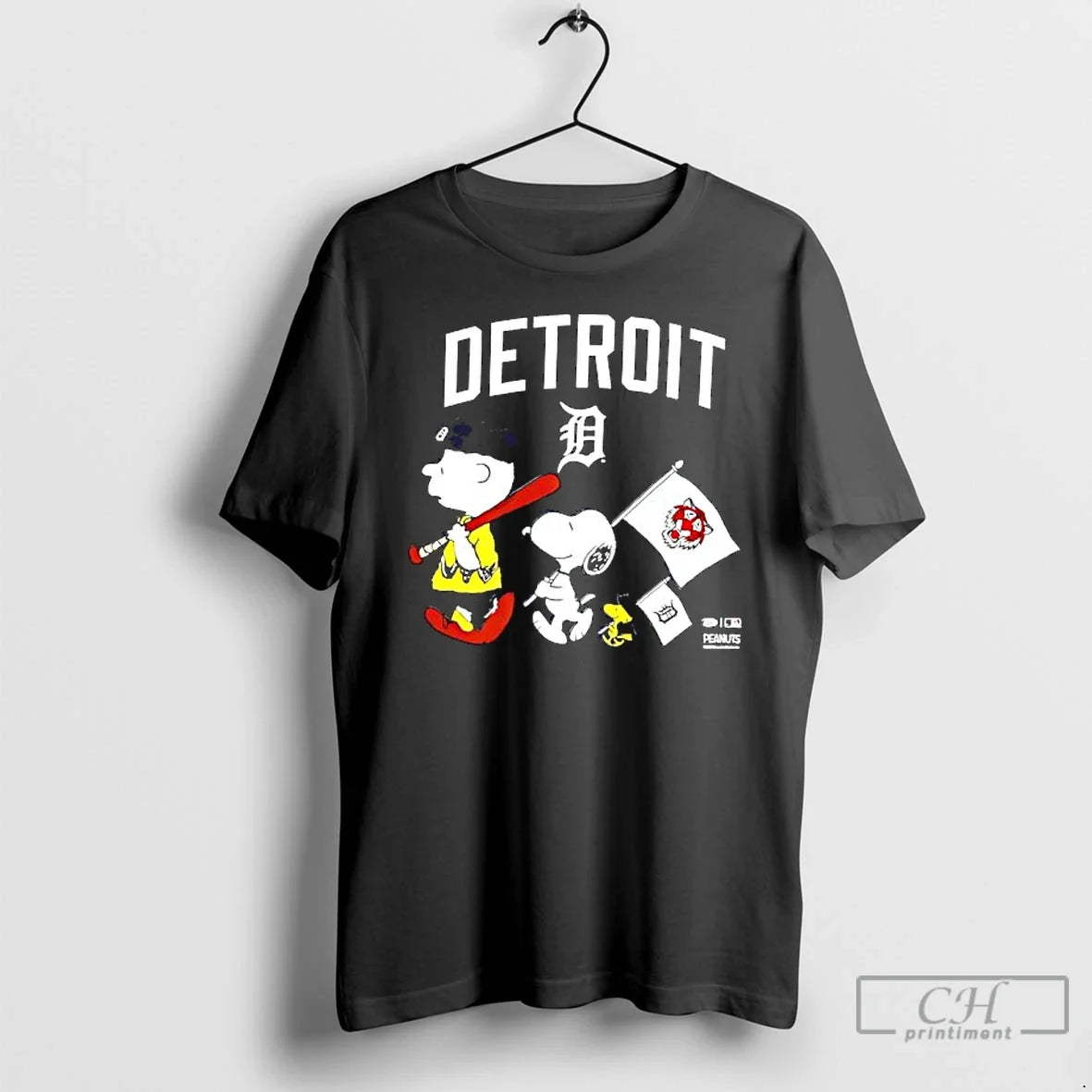Classic Peanuts Chracters Flag With Detroit Tigers - T-Shirt, Sweatshirt, Hoodie