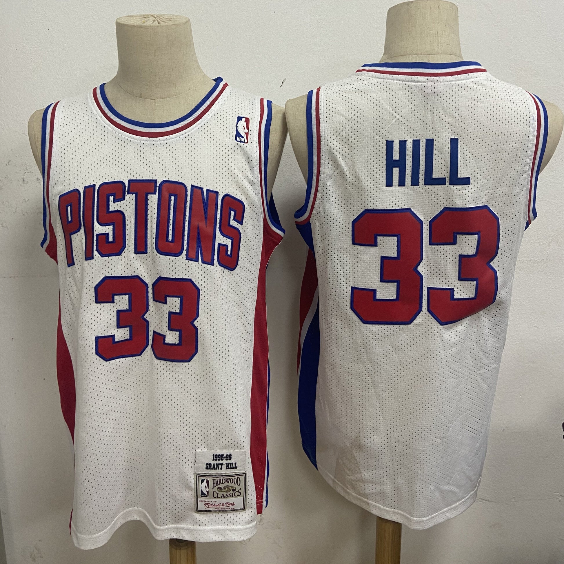 Detroit Pistons #33 Hill Style 2 Basketball Jersey basketball jersey product view 1