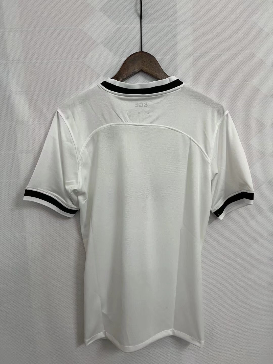 Frankfurt 22-23 Style 1 Soccer Jersey sports jersey product view 1