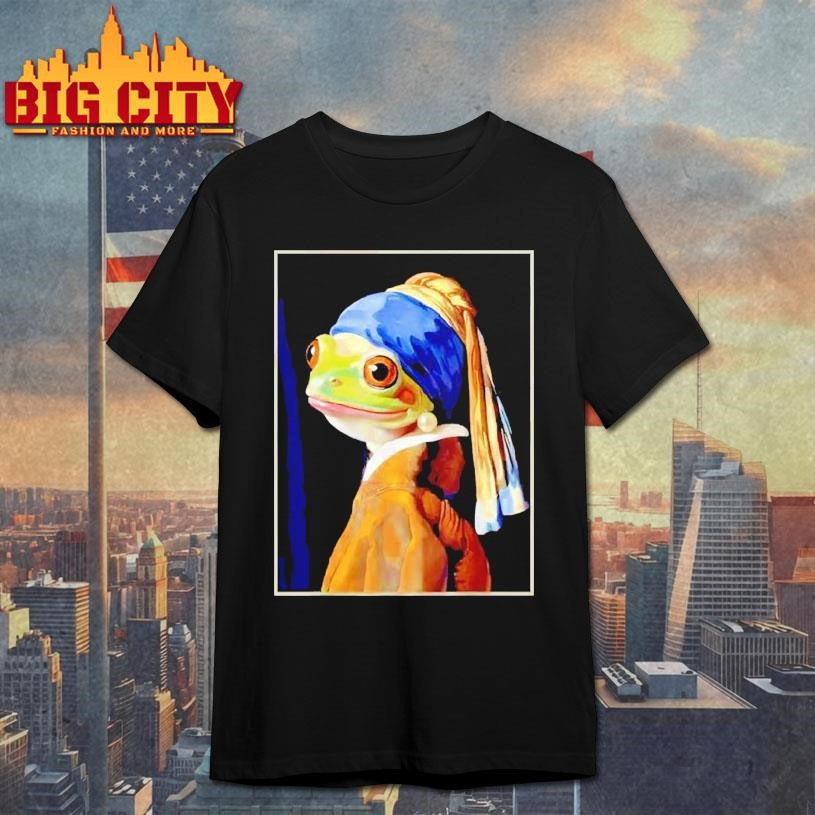 Frog Vermeers Girl With A Pearl Earring Parody Meme Shirt Unisex T-shirt, Sweatshirt, Hoodie, Long Sleeve Tee - T-Shirt, Sweatshirt, Hoodie
