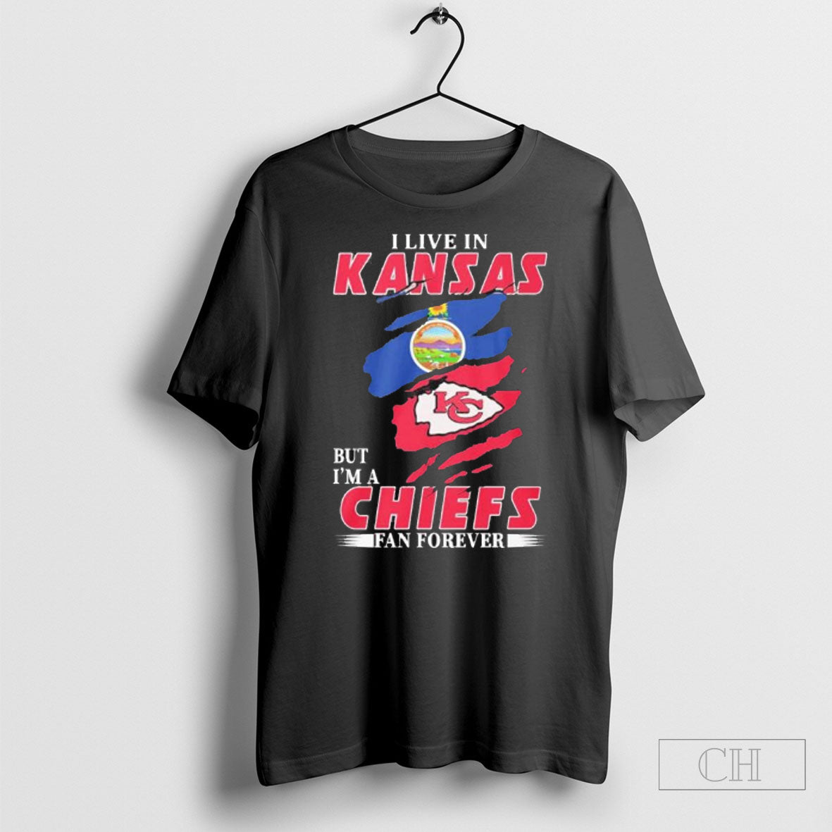 I Live In Kansas And Im A Kansas City Chiefs Fan Forever Shirt Tee Unisex T-shirt, Sweatshirt, Hoodie, Long Sleeve Tee - T-Shirt, Sweatshirt, Hoodie