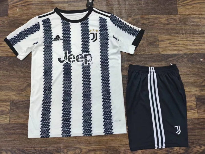 Juventus 22-23 Youth 1 Style 2 Soccer Jersey sports jersey product view 1