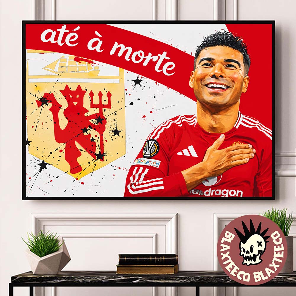 Manchester United Honors Casemiro At  morte Last Home Appearance Home Decor Poster Canvas - T-Shirt, Sweatshirt, Hoodie
