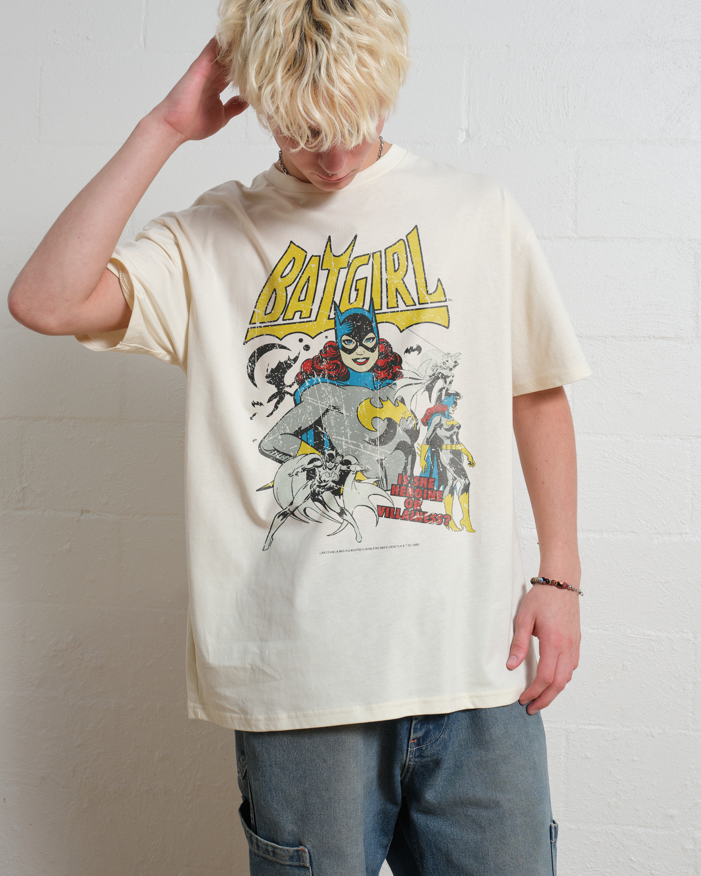 Batgirl Heroine T-Shirt Unisex T-shirt, Sweatshirt, Hoodie, Long Sleeve Tee - T-Shirt, Sweatshirt, Hoodie