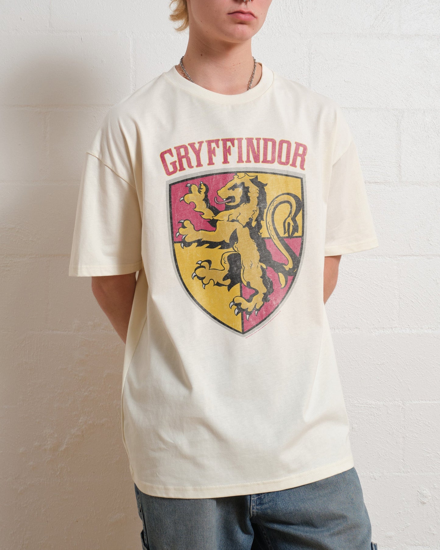 Gryffindor Crest T-Shirt Unisex T-shirt, Sweatshirt, Hoodie, Long Sleeve Tee - T-Shirt, Sweatshirt, Hoodie