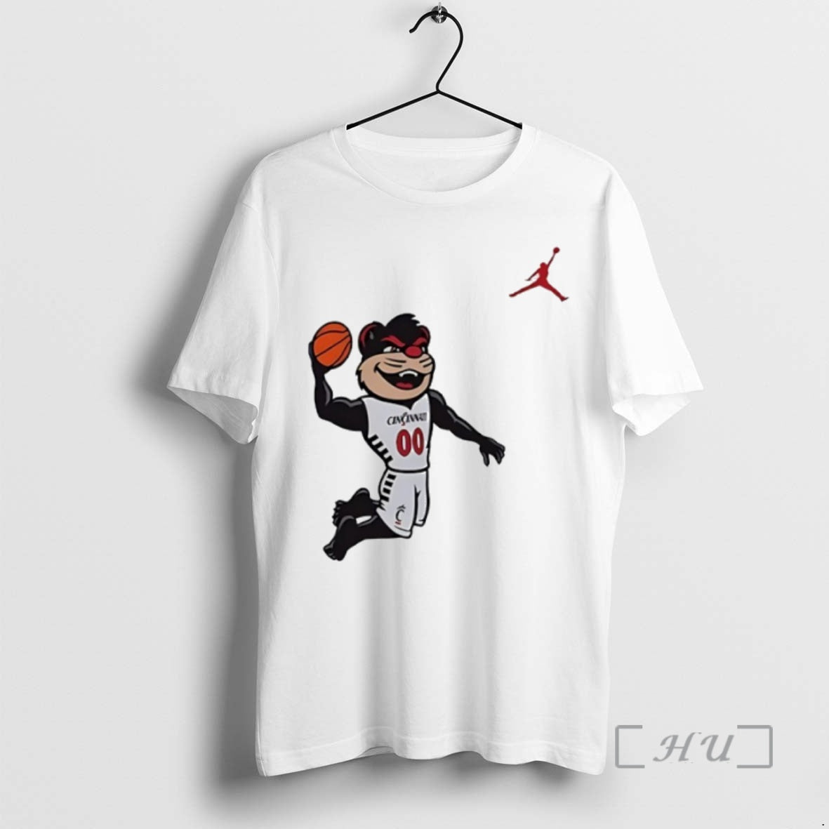 New Cincinnati Bearcats Mascot Playing Basketball Circle - T-Shirt, Sweatshirt, Hoodie
