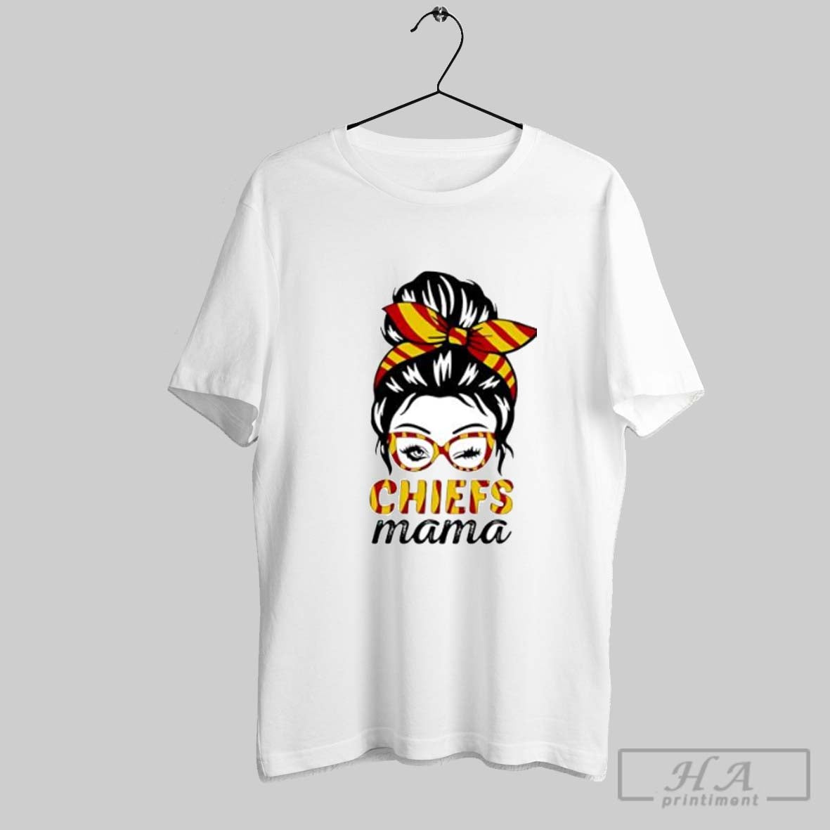 Official Chiefs Mama Winking Eye Messy Bun Leopard Print Football Posters White Unisex T-shirt, Sweatshirt, Hoodie, Long Sleeve Tee - T-Shirt, Sweatshirt, Hoodie