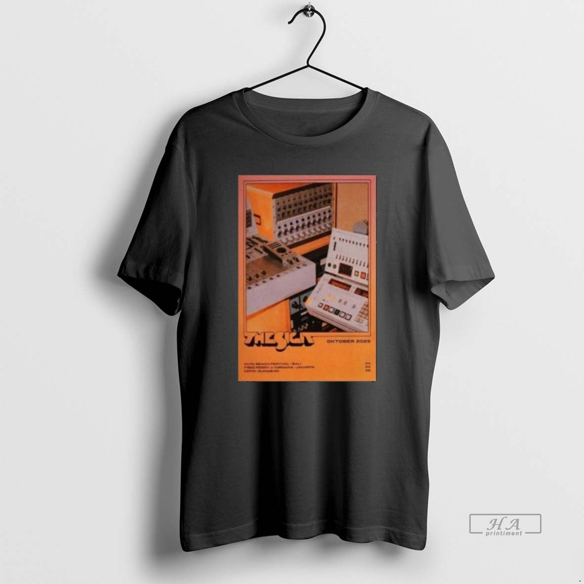 Official Trendy The Sigit Oktober 2025 Concert Unisex T-shirt, Sweatshirt, Hoodie, Long Sleeve Tee - T-Shirt, Sweatshirt, Hoodie
