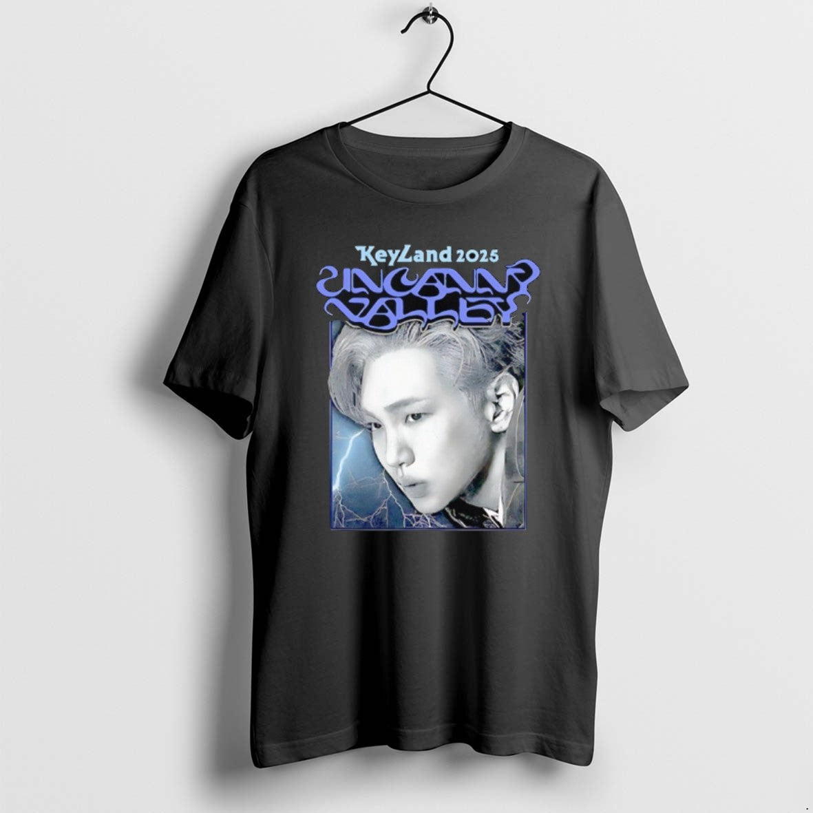 Official Uncanny Valley Keyland 2025 K Pop Shinee - T-Shirt, Sweatshirt, Hoodie