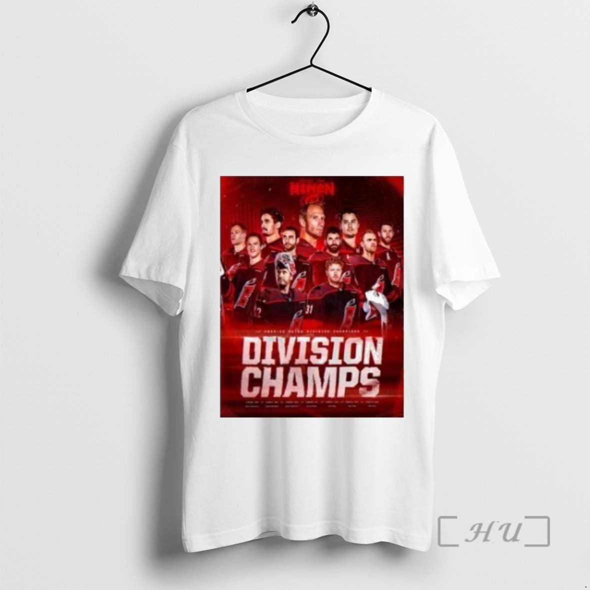 Officials Carolina Hurricanes Nhl 2025 2026 Metro Division Champions Unisex T-shirt, Sweatshirt, Hoodie, Long Sleeve Tee - T-Shirt, Sweatshirt, Hoodie