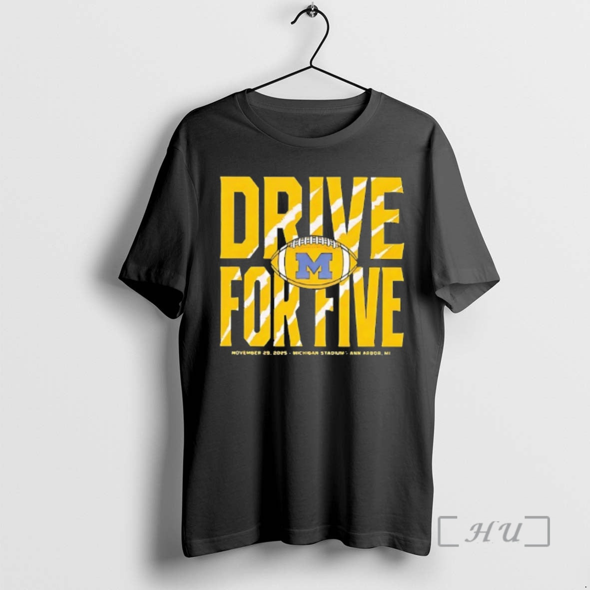 Officials Michigan Wolverines Football Drive For Five 2025 - T-Shirt, Sweatshirt, Hoodie