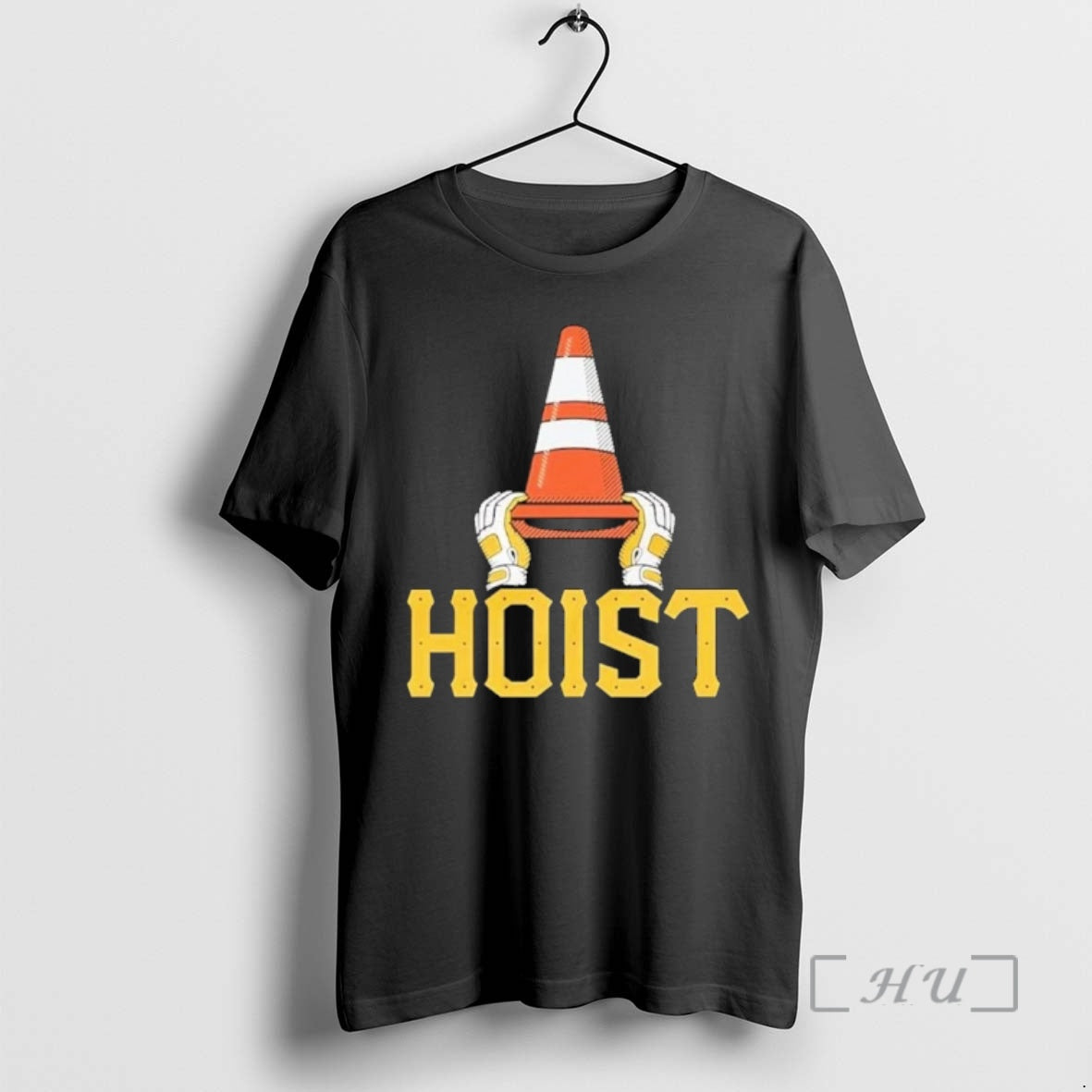 Officials Pittsburgh Pirates Hoist The Traffic Cone Unisex T-shirt, Sweatshirt, Hoodie, Long Sleeve Tee - T-Shirt, Sweatshirt, Hoodie