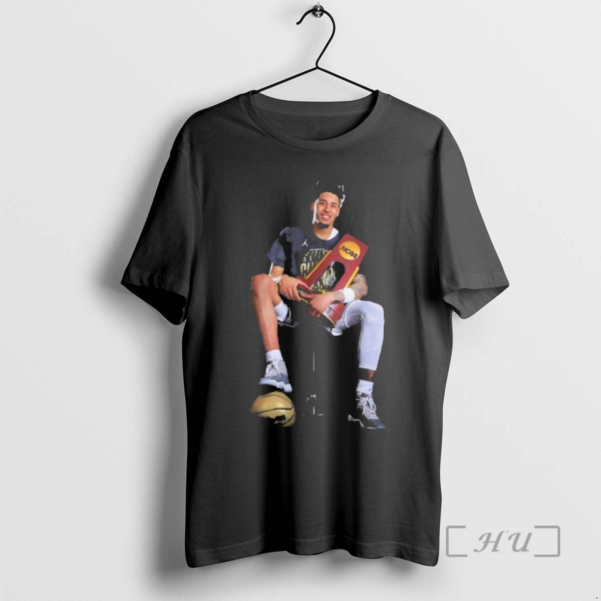 Officials Yaxel Lendeborg National Champion Michigan Wolverines Moment Unisex T-shirt, Sweatshirt, Hoodie, Long Sleeve Tee - T-Shirt, Sweatshirt, Hoodie