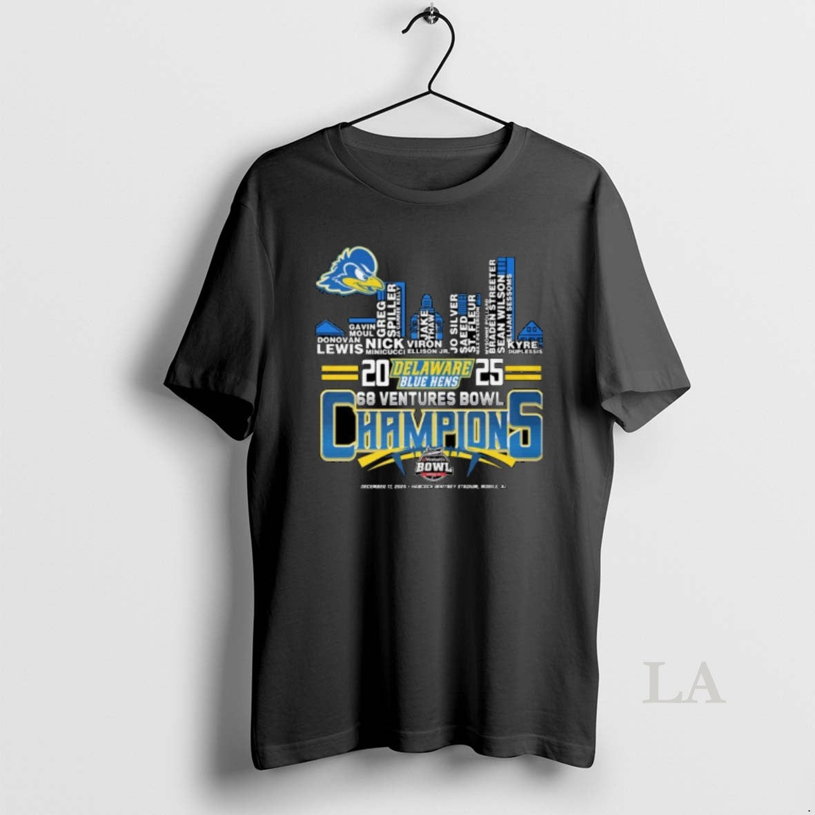 Original Delaware Blue Hens 2025 68 Ventures Bowl Champions City Skylines - T-Shirt, Sweatshirt, Hoodie