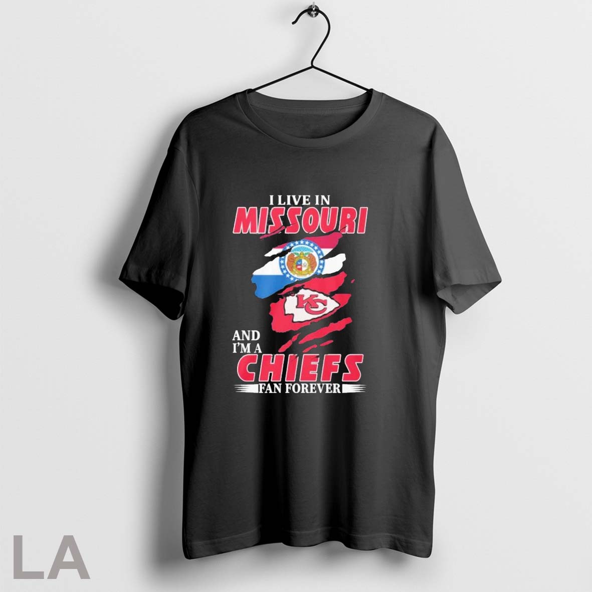 Original I Live In Missouri And Im A Kansas City Chiefs Fan Forever Unisex T-shirt, Sweatshirt, Hoodie, Long Sleeve Tee - T-Shirt, Sweatshirt, Hoodie