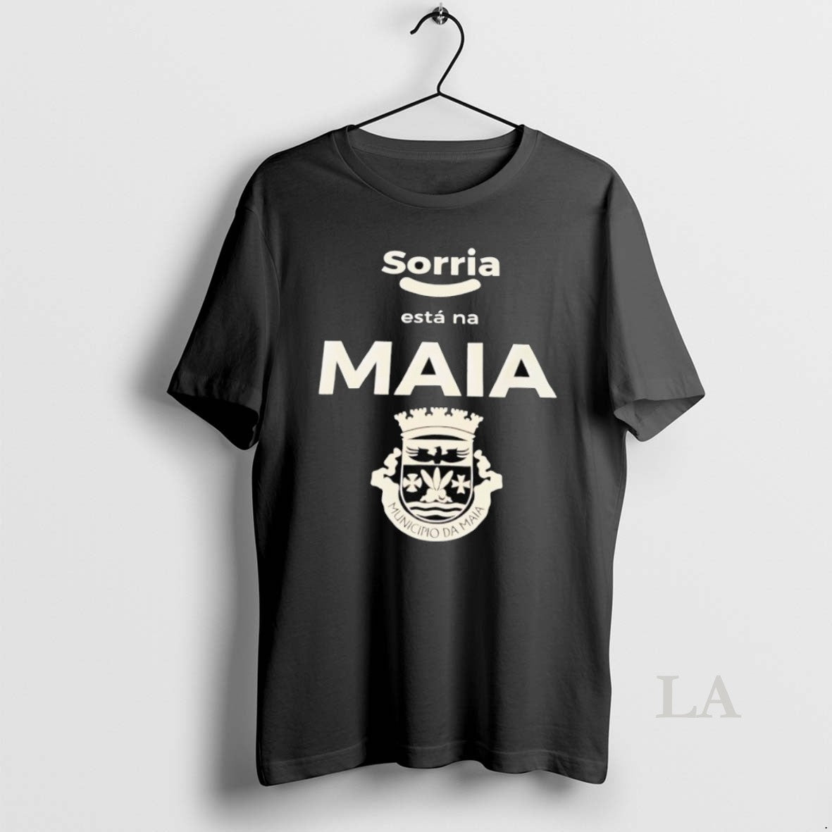 Original Sorria Esta Na Maia Municipio Da Maia Logo Unisex T-shirt, Sweatshirt, Hoodie, Long Sleeve Tee - T-Shirt, Sweatshirt, Hoodie