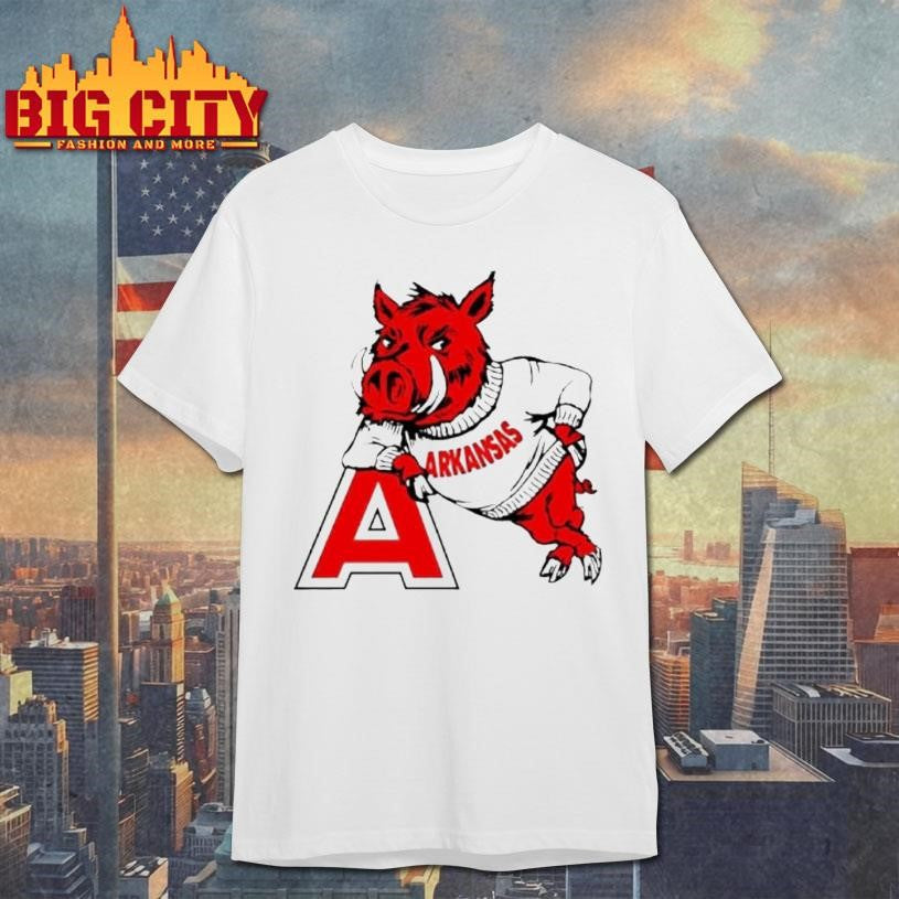 Razorback Family Arkansas Razorbacks Mascot Shirt Unisex T-shirt, Sweatshirt, Hoodie, Long Sleeve Tee - T-Shirt, Sweatshirt, Hoodie