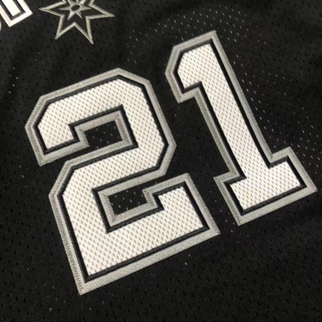 San Antonio Spurs #21 Tim Duncan 2001-02 Authentic jersey black Style 6 Basketball Jersey basketball jersey product view 1