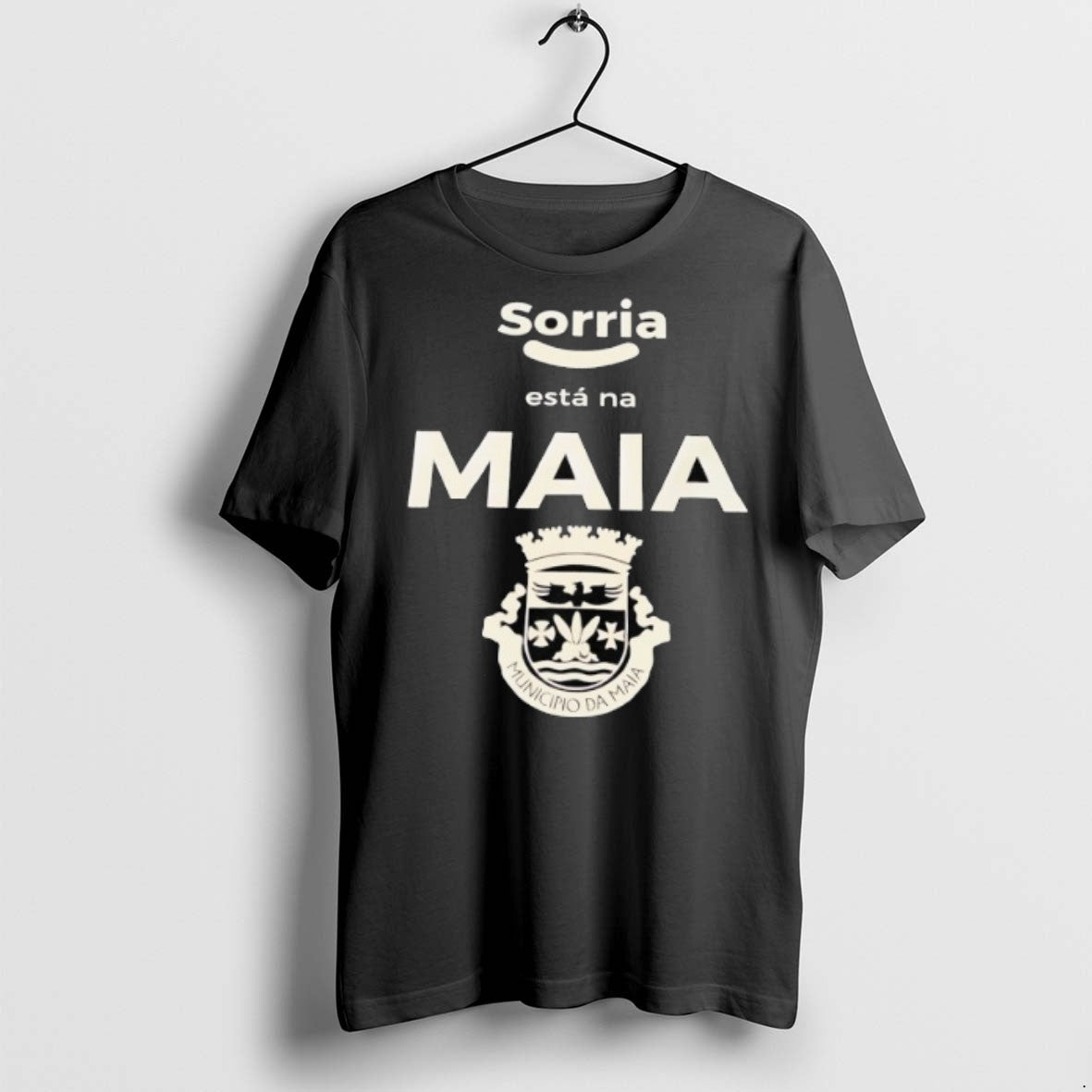 Sorria Esta Na Maia Municipio Da Maia Logo T Shirts Unisex T-shirt, Sweatshirt, Hoodie, Long Sleeve Tee - T-Shirt, Sweatshirt, Hoodie