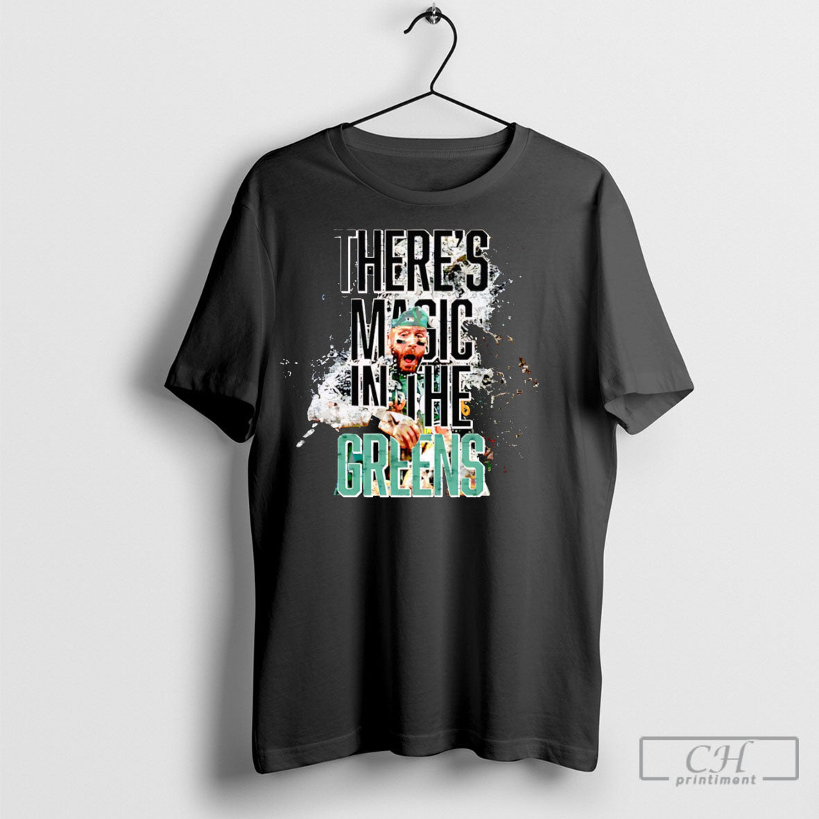 Theres Magic In The Greens Shirt Unisex T-shirt, Sweatshirt, Hoodie, Long Sleeve Tee - T-Shirt, Sweatshirt, Hoodie