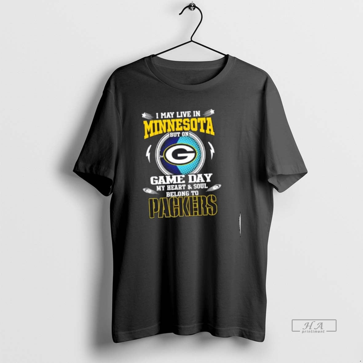 Top Trending I May Live In Minnesota But On Game Day My Heart And Soul Unisex T-shirt, Sweatshirt, Hoodie, Long Sleeve Tee - T-Shirt, Sweatshirt, Hoodie