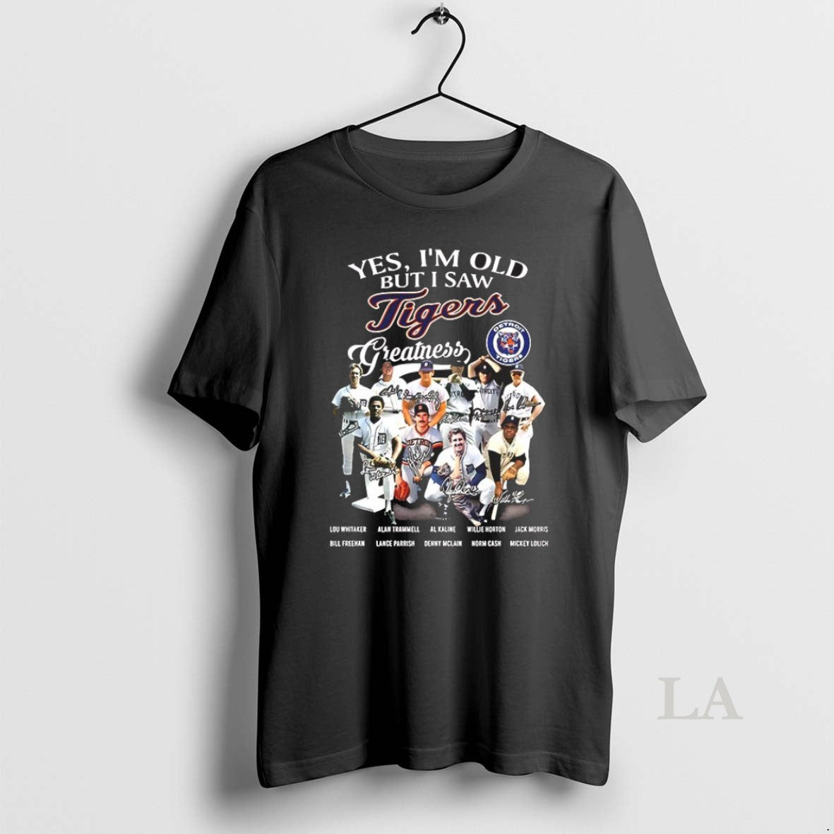 Top Yes Im Old But I Saw Tigers Greatness Team Graphic Signature 2025 Unisex T-shirt, Sweatshirt, Hoodie, Long Sleeve Tee - T-Shirt, Sweatshirt, Hoodie
