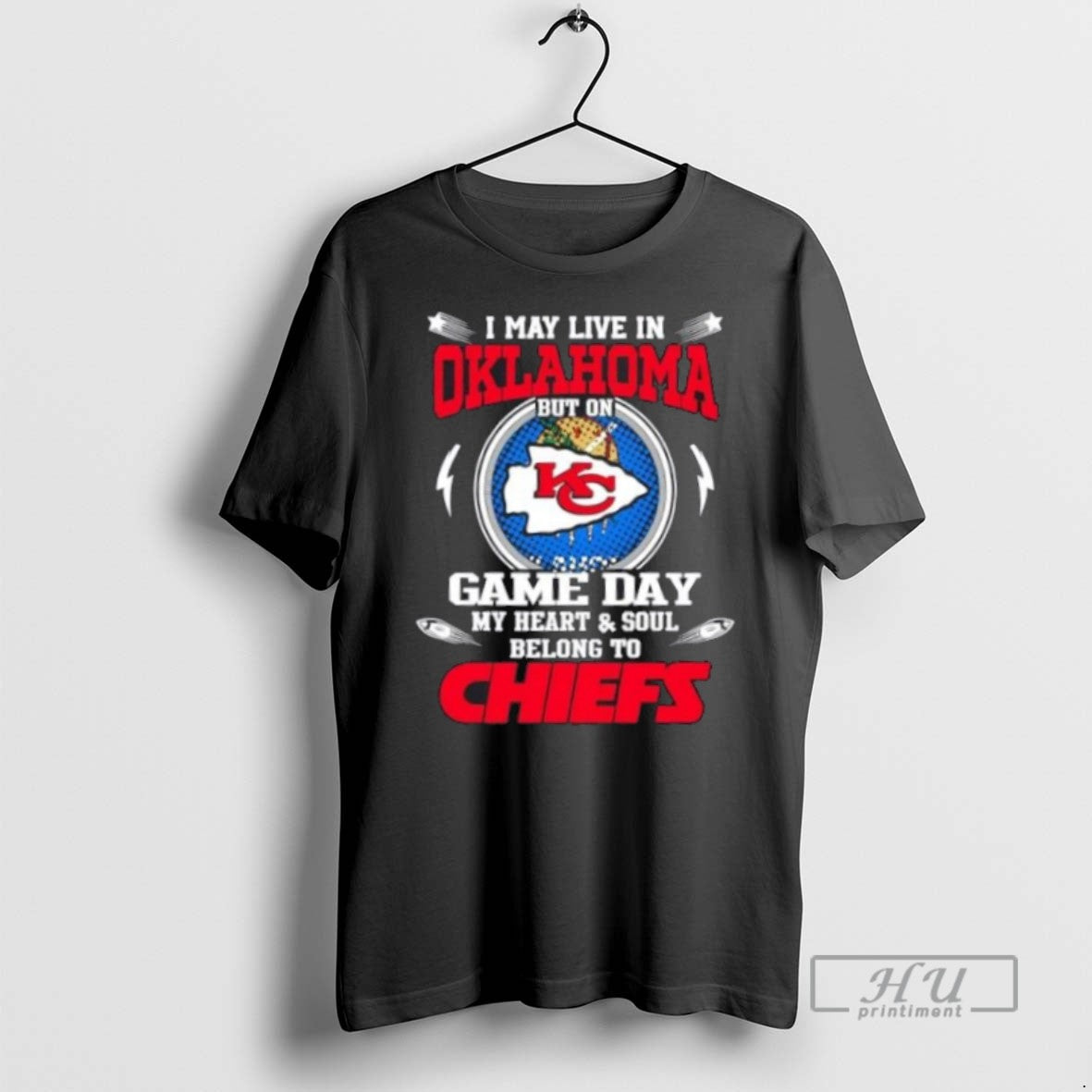 Trending Officials I May Live In Oklahoma But On Game Day My Heart And Soul Unisex T-shirt, Sweatshirt, Hoodie, Long Sleeve Tee - T-Shirt, Sweatshirt, Hoodie