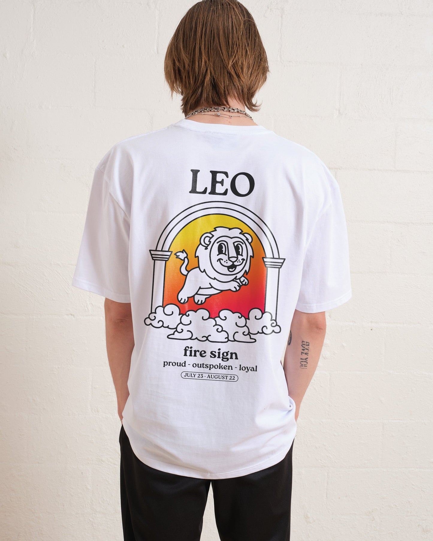Leo T-Shirt Unisex T-shirt, Sweatshirt, Hoodie, Long Sleeve Tee - T-Shirt, Sweatshirt, Hoodie