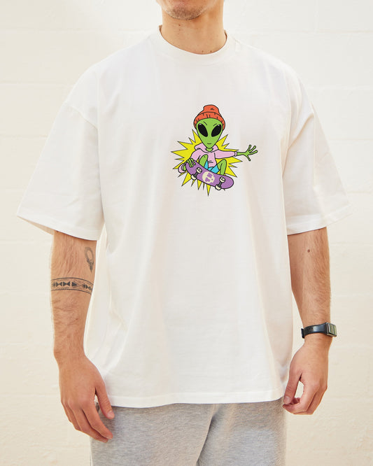 Alien Skate Oversized Tee Unisex T-shirt, Sweatshirt, Hoodie, Long Sleeve Tee - T-Shirt, Sweatshirt, Hoodie