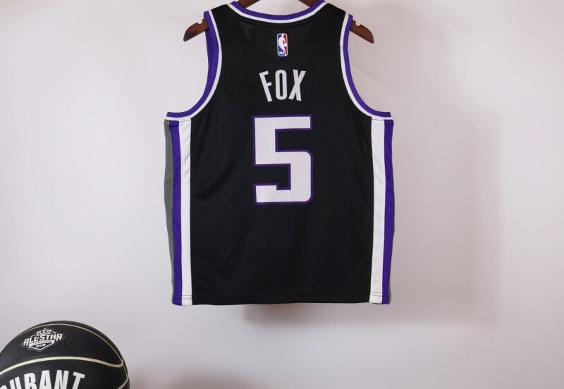 Youth Sacramento Kings #5 De'Aaron Fox 24 Kings Black Style 1 Basketball Jersey basketball jersey product view 1