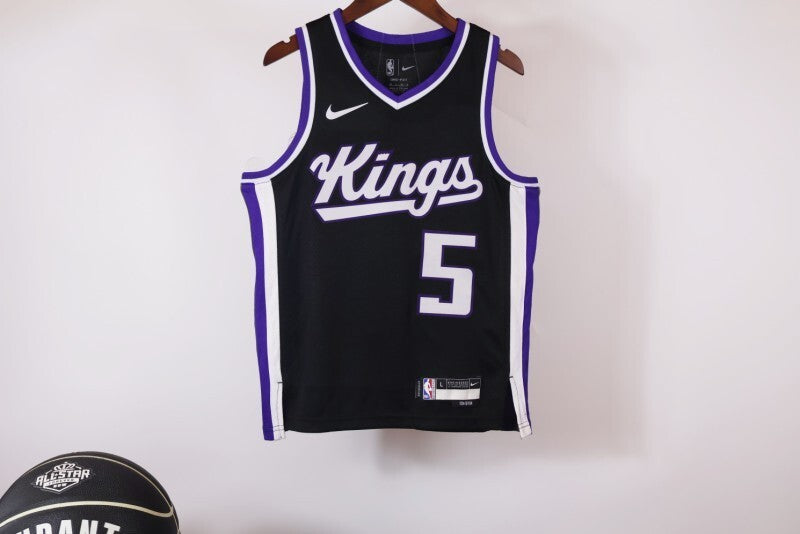 Youth Sacramento Kings #5 De'Aaron Fox 24 Kings Black Style 2 Basketball Jersey basketball jersey product view 1