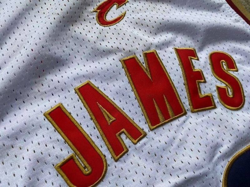cleveland cavaliers #23 james authentic jersey white Style 3 Basketball Jersey basketball jersey product view 1