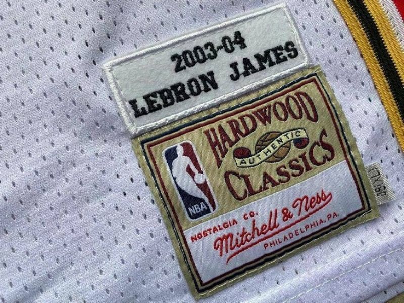 cleveland cavaliers #23 james authentic jersey white Style 7 Basketball Jersey basketball jersey product view 1