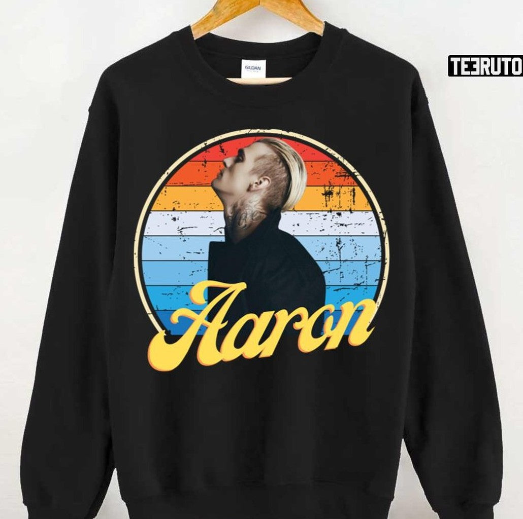 Rip Aaron Carter 2022 Sunset Design Unisex Sweatshirt - T-Shirt, Sweatshirt, Hoodie
