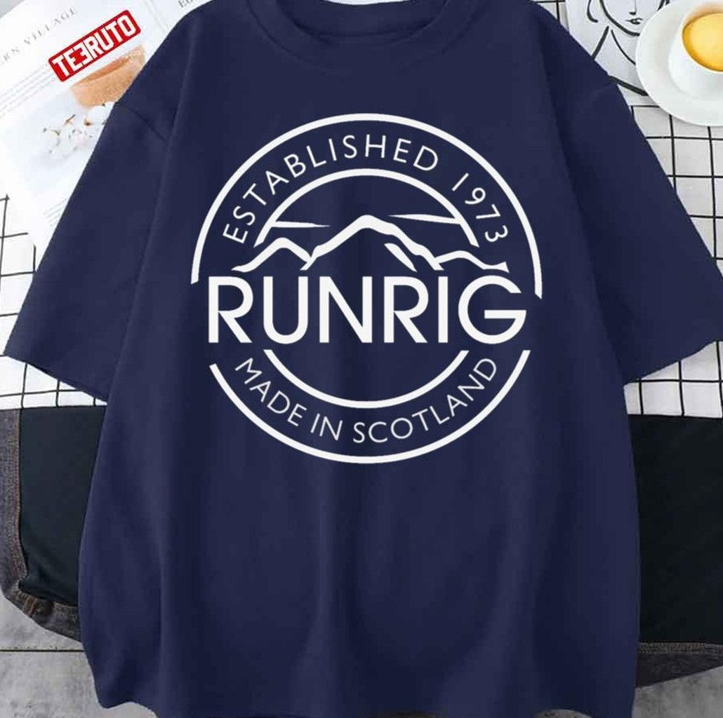 Peace In Love Runrig Unisex T-Shirt - T-Shirt, Sweatshirt, Hoodie