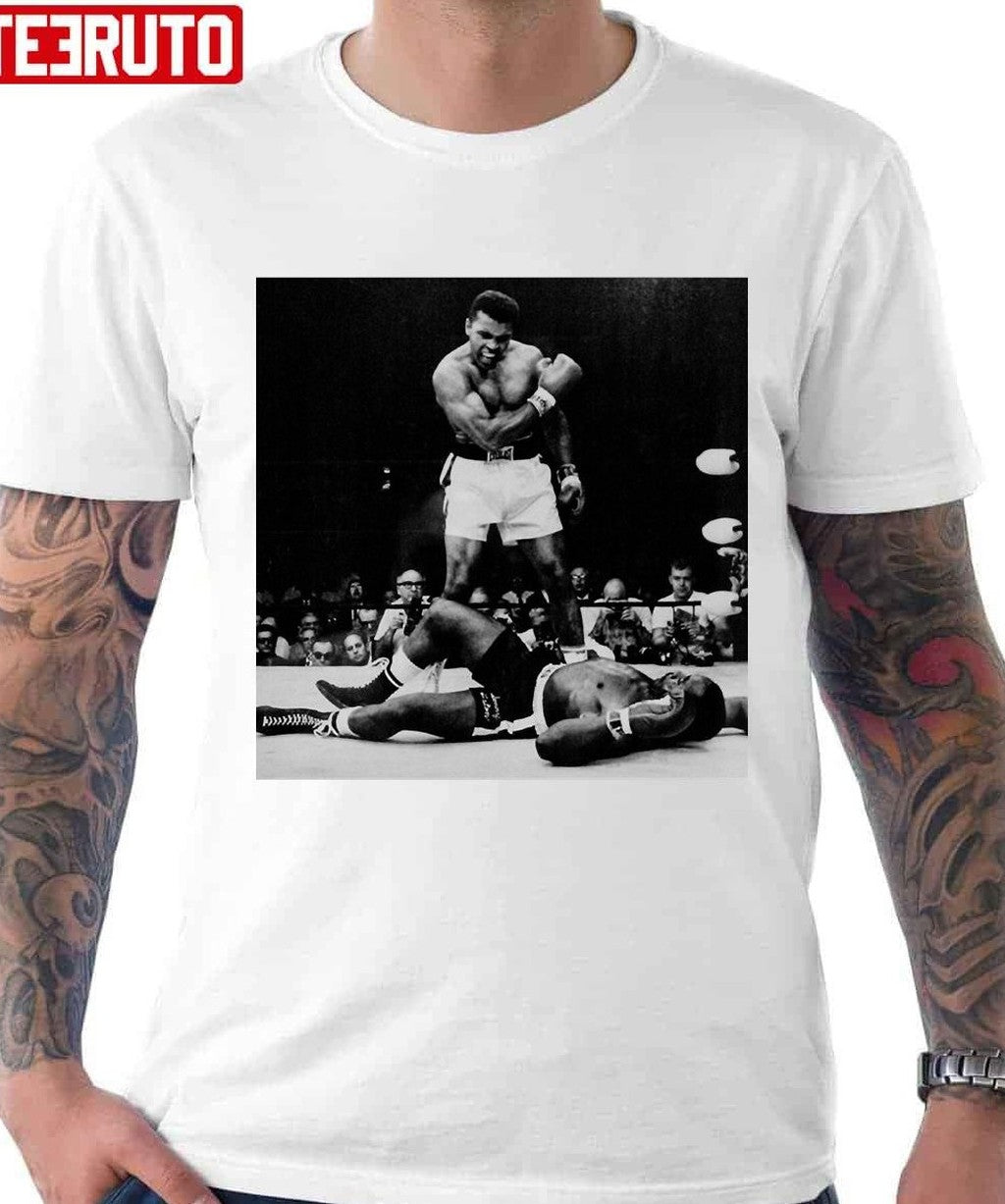 Muhammad Ali Knocks Out Sonny Liston Unisex T-Shirt - T-Shirt, Sweatshirt, Hoodie