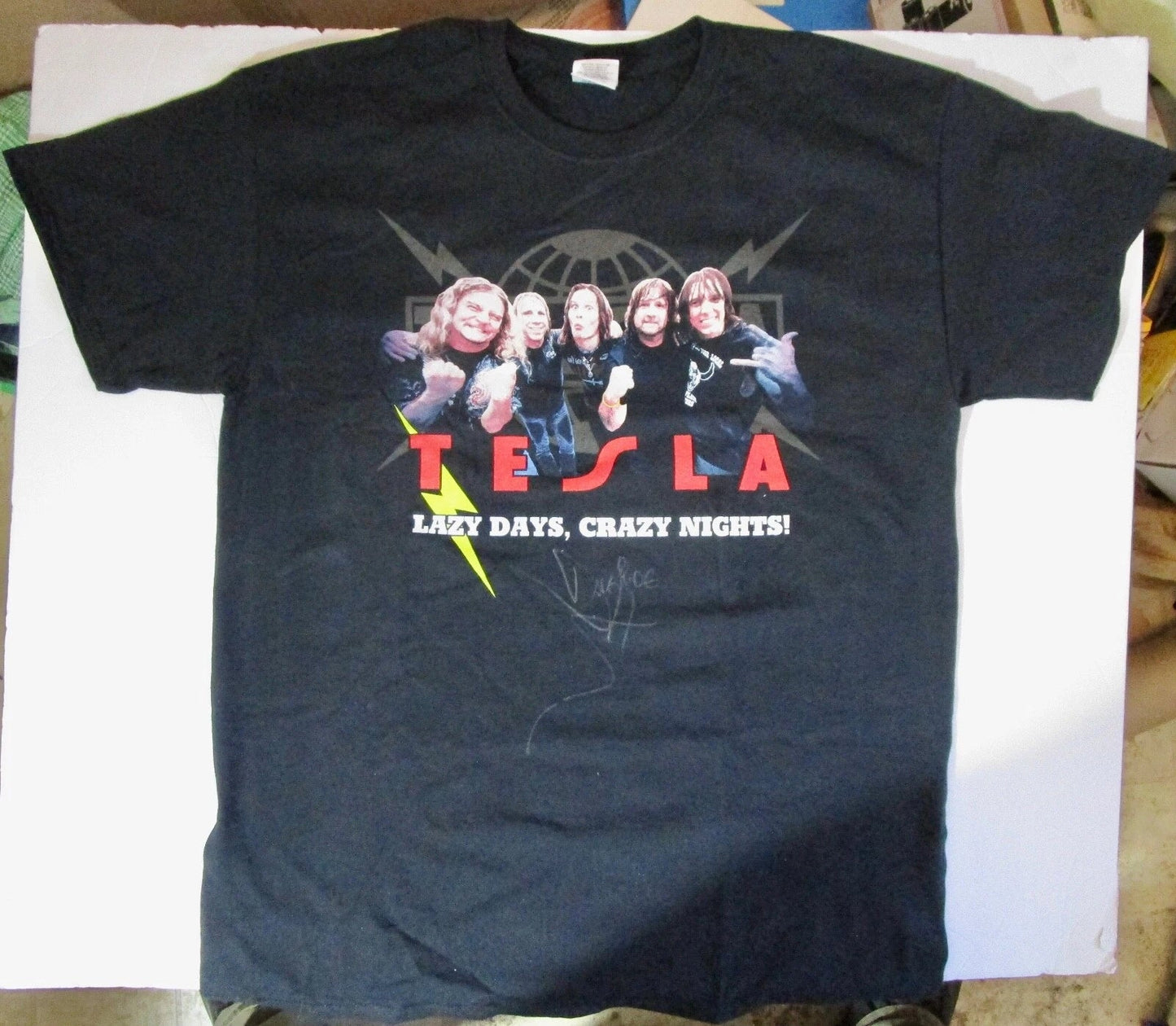 Tesla 2013  Lazy Days Tour T-Shirt L Excellent Original 2 sided Signed Dave Rude Unisex T-shirt, Sweatshirt, Hoodie, Long Sleeve Tee - T-Shirt, Sweatshirt, Hoodie