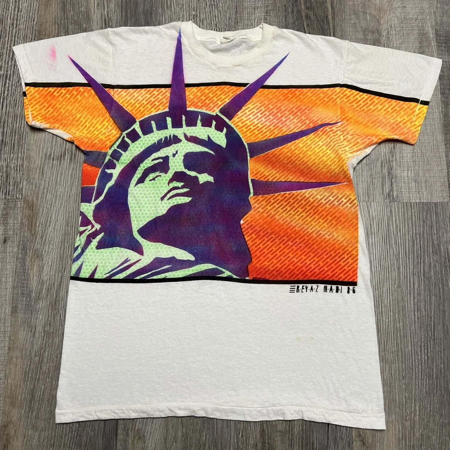 Vintage 1986 Statue of Liberty Reyez Nadi Pop Art Big Print Tee - Size XL Unisex T-shirt, Sweatshirt, Hoodie, Long Sleeve Tee - T-Shirt, Sweatshirt, Hoodie
