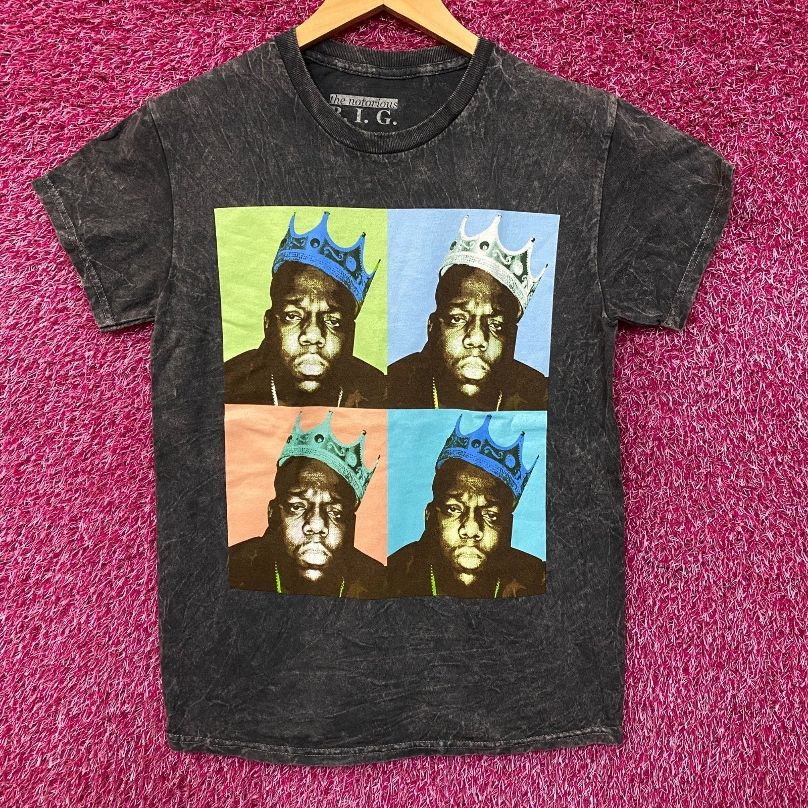 The Notorious B.I.G. King of New York Pop Art Graphic T-Shirt Small Unisex T-shirt, Sweatshirt, Hoodie, Long Sleeve Tee - T-Shirt, Sweatshirt, Hoodie