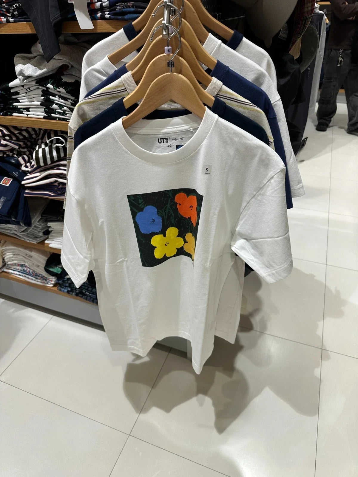 NWT UNIQLO UT POP ART Andy Warhol Flowers White Graphic Short Sleeve T-shirt TEE Unisex T-shirt, Sweatshirt, Hoodie, Long Sleeve Tee - T-Shirt, Sweatshirt, Hoodie