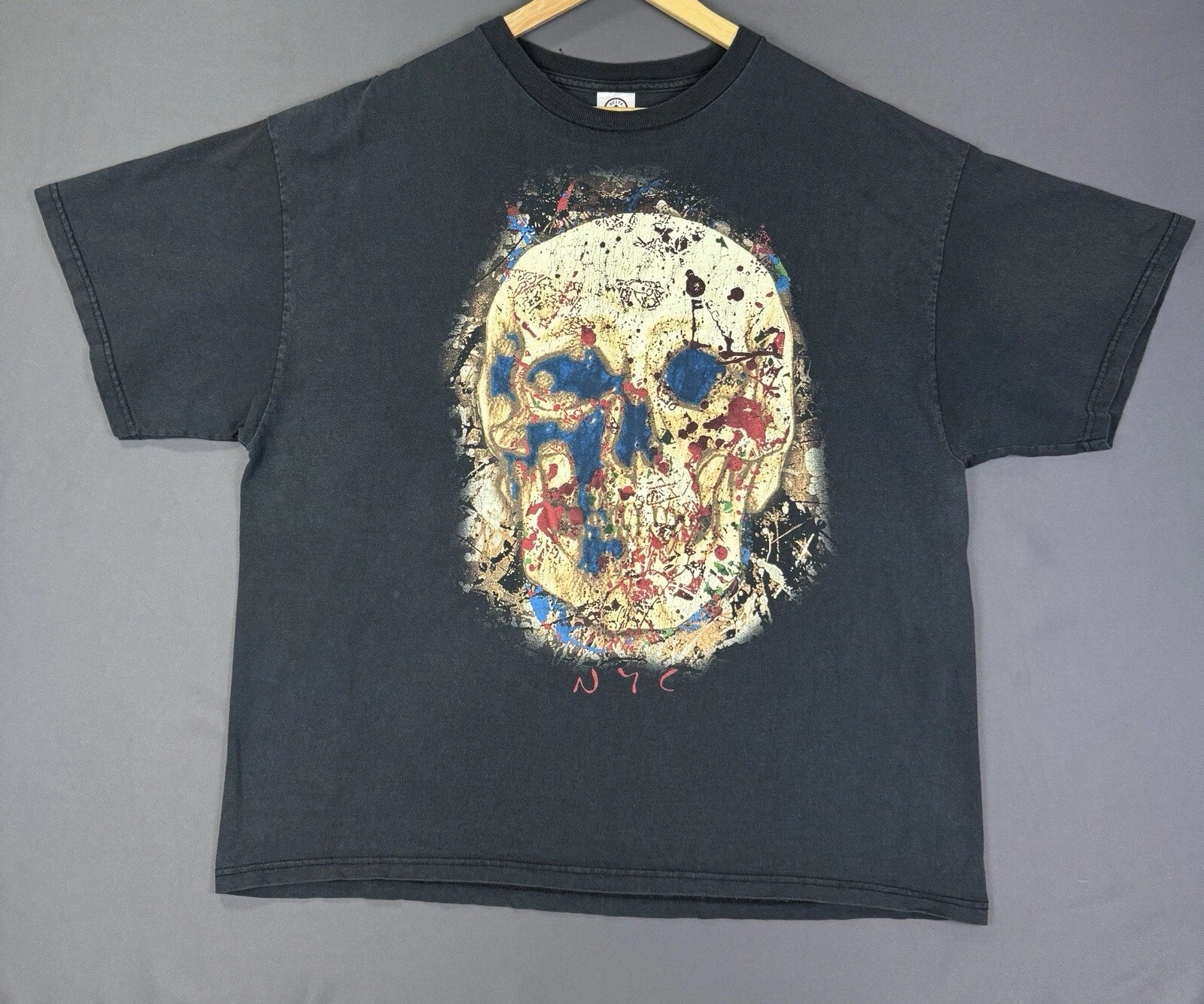Vintage Y2K Skull NYC Art Painting Abstract 2XL Black Shirt Rare New York Unisex T-shirt, Sweatshirt, Hoodie, Long Sleeve Tee - T-Shirt, Sweatshirt, Hoodie