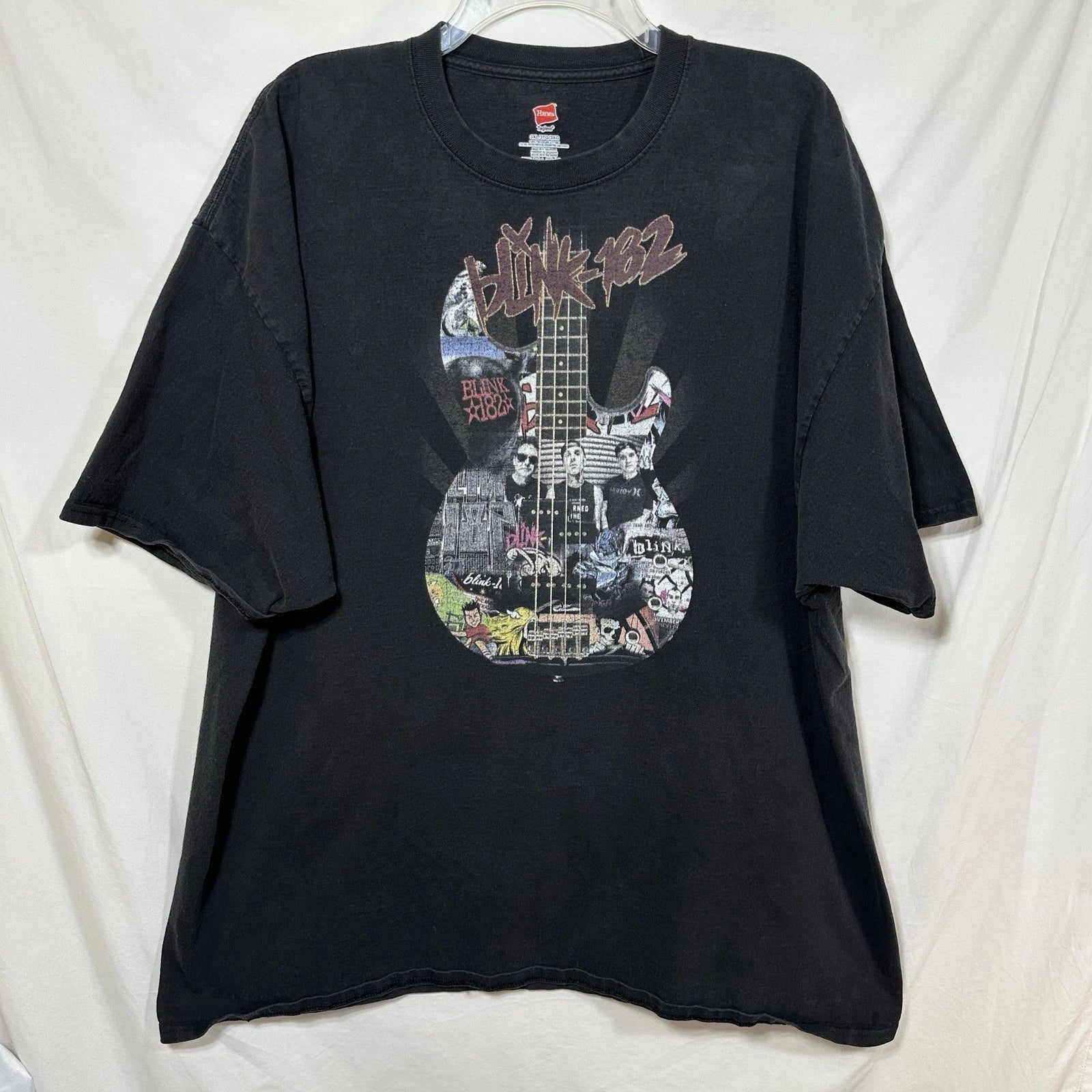 Blink-182 Y2K Band Tee 3XL Graphic T-Shirt Guitar Concert Alt Rock Punk Skater Unisex T-shirt, Sweatshirt, Hoodie, Long Sleeve Tee - T-Shirt, Sweatshirt, Hoodie